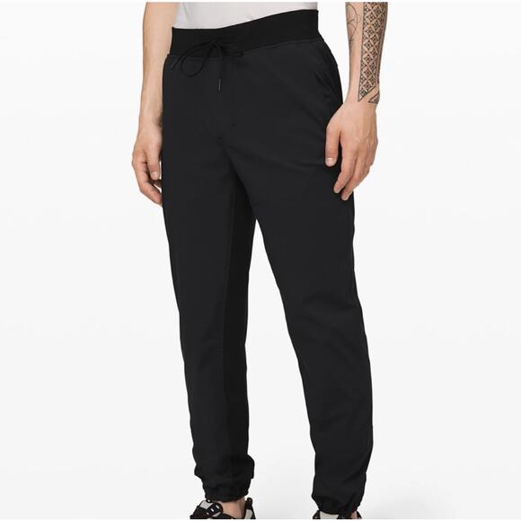 Lululemon Men’s Black Great Wall Pant Size Medium - Picture 3 of 12